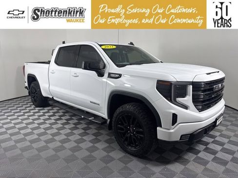 Used 2022 GMC Sierra 1500 Elevation w/ LPO, Elevation Black Package image 1