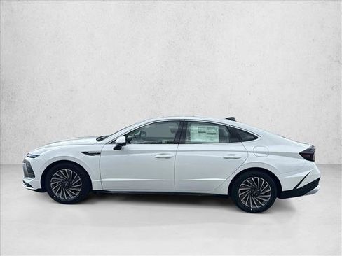 Used 2025 Hyundai Sonata Limited image 5