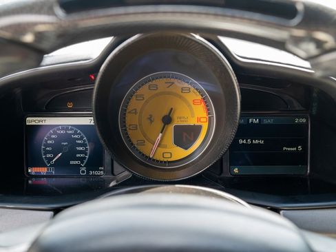 Used 2012 Ferrari 458 Italia Coupe RWD image 17