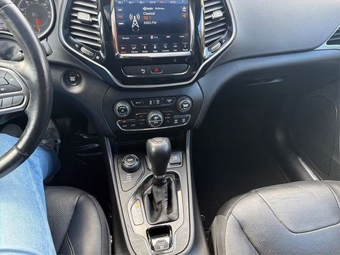Used 2019 Jeep Cherokee Limited AWD/4WD image 15