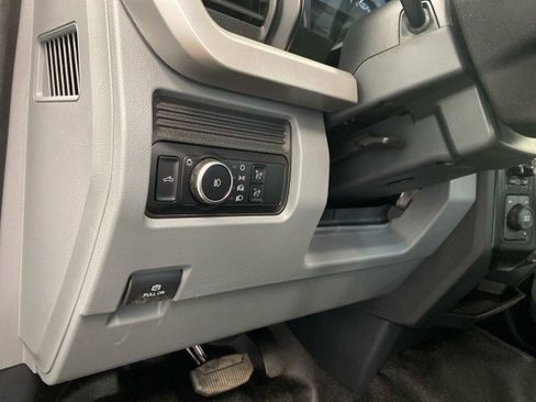 New 2024 Ford F550 4x4 Regular Cab Super Duty image 12