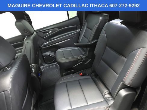 Used 2024 Chevrolet Traverse Z71 w/ Enhanced Driving Package AWD/4WD image 31