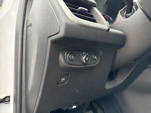 Used 2024 GMC Terrain SLT AWD/4WD image 29