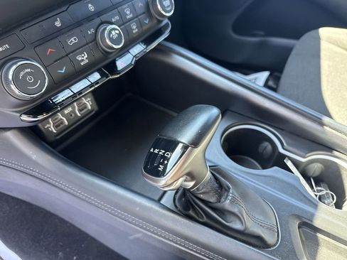 Used 2023 Dodge Durango SXT RWD image 19