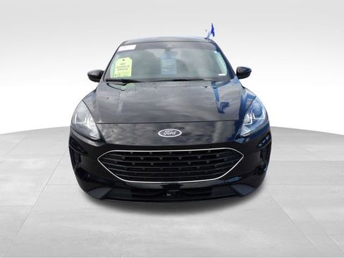 Certified 2021 Ford Escape SE w/ SE Sport Appearance Package image 2