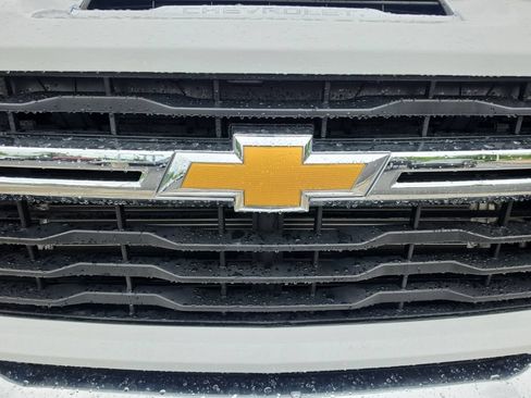 Used 2025 Chevrolet Silverado 2500 LT w/ Convenience Package AWD/4WD image 32