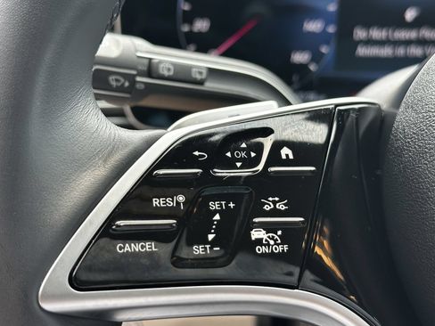 Certified 2025 Mercedes-Benz GLE 450 4MATIC w/ AMG Line Exterior image 28