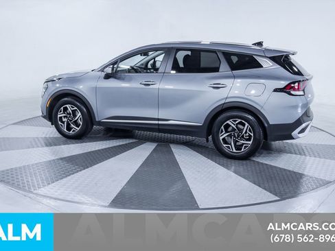 Used 2025 Kia Sportage LX FWD image 5