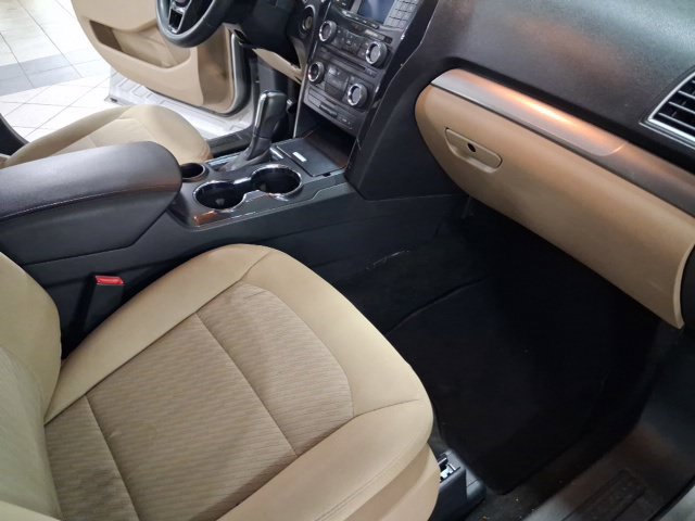 Used 2017 Ford Explorer FWD image 14