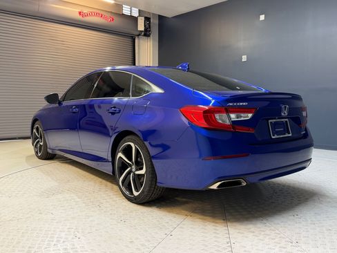 Used 2020 Honda Accord Sport image 3