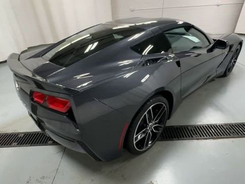 Used 2018 Chevrolet Corvette Stingray Coupe w/ 1LT image 8
