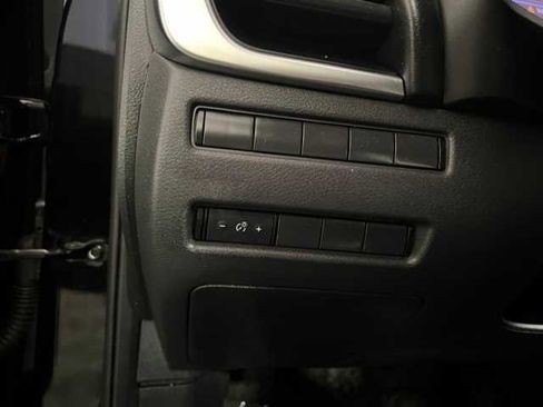 Certified 2021 Nissan Rogue S image 15