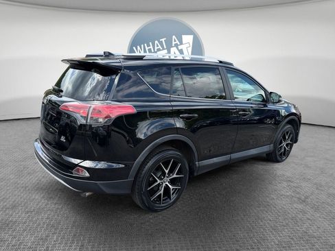 Certified 2016 Toyota RAV4 SE AWD/4WD image 3