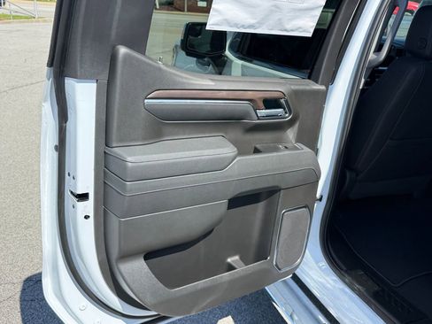 New 2026 GMC Sierra 1500 SLT AWD/4WD image 24