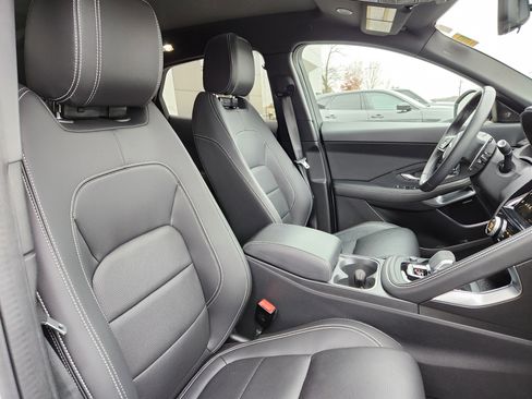Certified 2024 Jaguar E-PACE R-Dynamic SE image 16