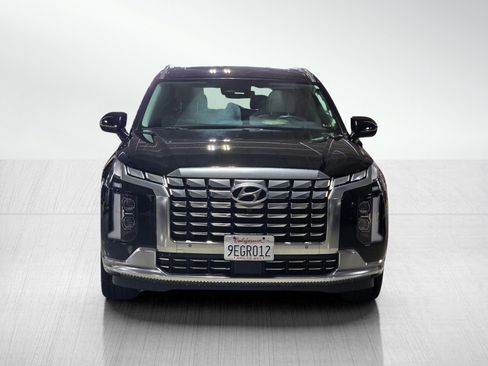 Used 2023 Hyundai Palisade Calligraphy w/ Cargo Package image 2