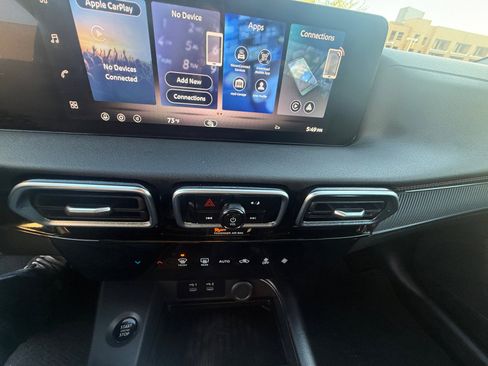 Used 2026 Nissan Sentra SR w/ Floor Mat Package image 31