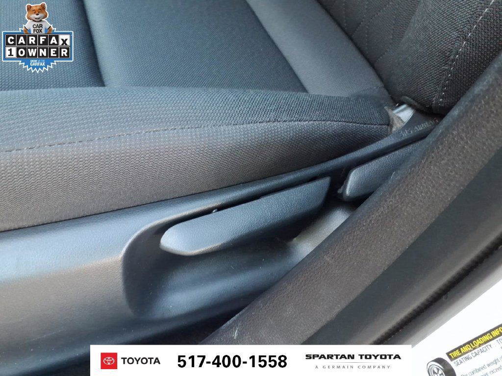 Used 2025 Toyota Corolla LE FWD image 17