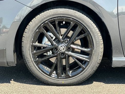 Used 2025 Toyota Camry SE FWD image 25