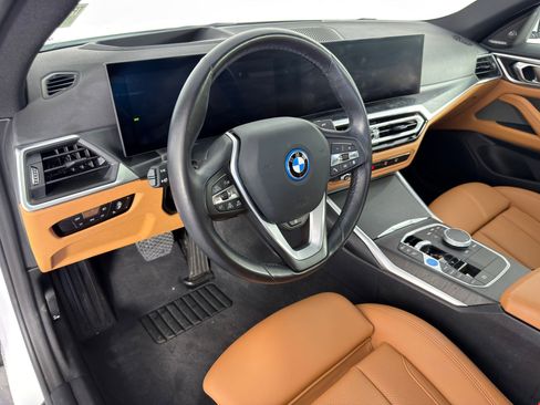 Certified 2023 BMW i4 eDrive35 image 4