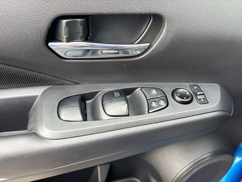 Used 2024 Nissan Kicks SV FWD image 17