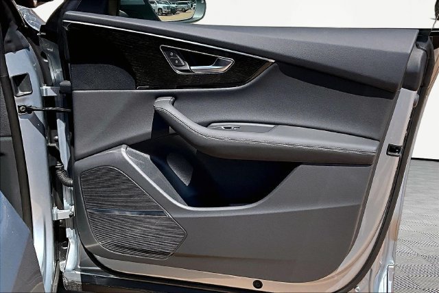 New 2027 Audi Q8 Premium Plus AWD/4WD image 19