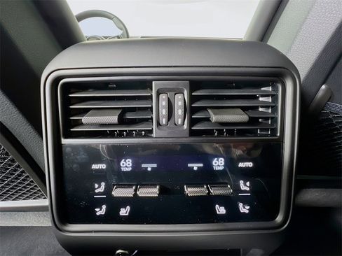 New 2026 Porsche Cayenne Base image 35