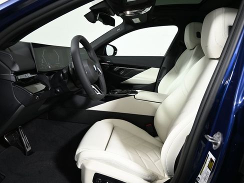 New 2026 BMW 530i xDrive image 3