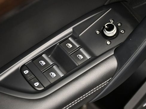 Certified 2023 Audi Q5 2.0T Premium Plus image 36