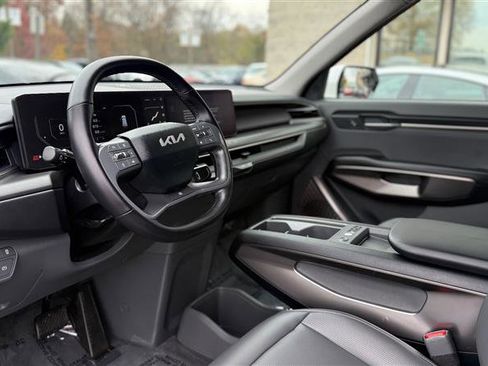 Used 2024 Kia EV9 Light Long Range image 14