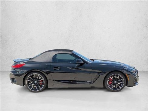 Used 2025 BMW Z4 M40i w/ Edition RWD image 4