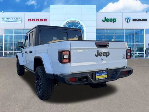 New 2026 Jeep Gladiator Willys image 8