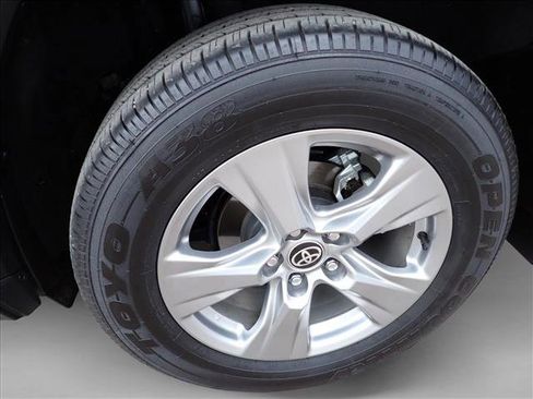 Used 2024 Toyota RAV4 XLE image 7