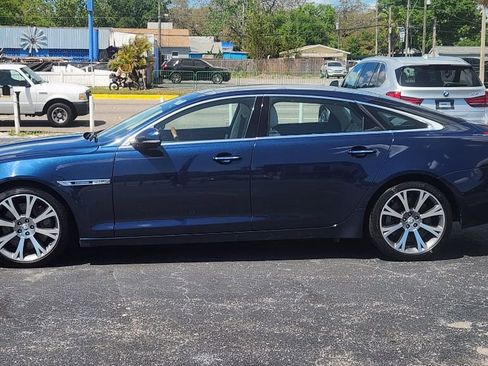 Used 2011 Jaguar XJ L Supercharged image 3