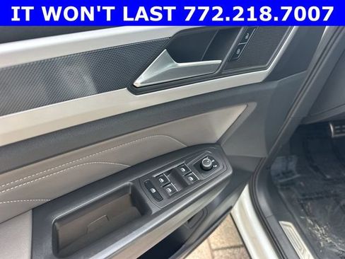 Used 2023 Volkswagen Atlas Cross Sport SEL R-Line AWD/4WD image 17