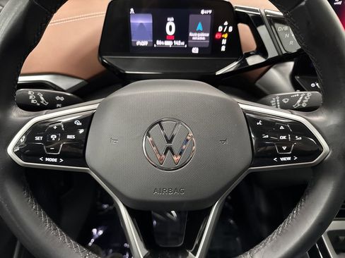 Used 2021 Volkswagen ID.4 Pro S w/ Gradient Package image 18