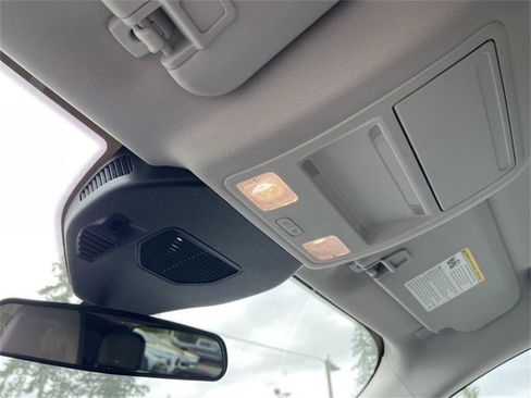 New 2025 Ford Escape Base image 22