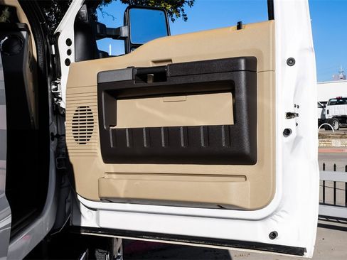 Used 2015 Ford F350 Lariat w/ Lariat Ultimate Package image 50