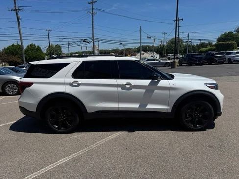 Used 2023 Ford Explorer ST-Line w/ Class IV Trailer Tow Package AWD/4WD image 14