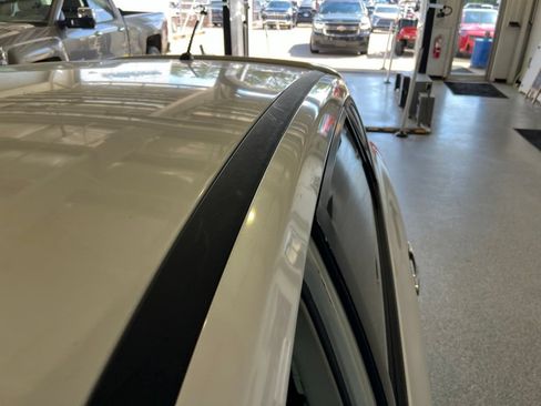 Used 2011 Nissan Rogue S FWD image 27