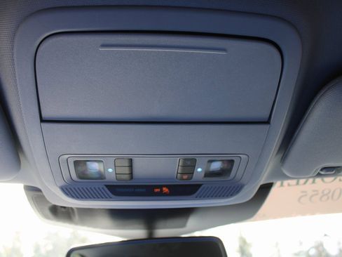 Used 2022 Ford Explorer Limited image 54