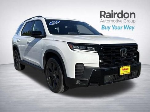 Used 2026 Honda Pilot Black Edition image 1