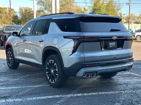 New 2026 Chevrolet Traverse LT w/ Sun and Wheel Package image 7