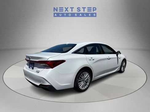 Used 2020 Toyota Avalon Limited w/ Advanced Safety Package FWD image 8