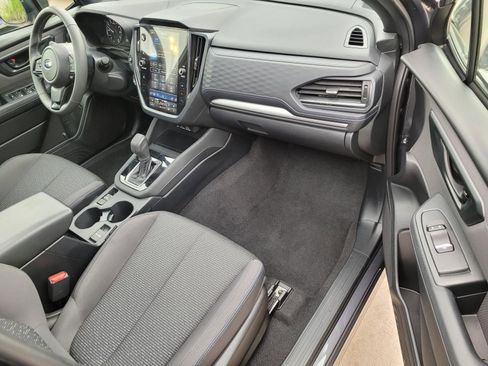 Used 2025 Subaru Forester Premium AWD/4WD image 24