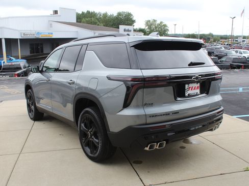 New 2027 Chevrolet Traverse LT w/ Midnight/Sport Edition AWD/4WD image 5