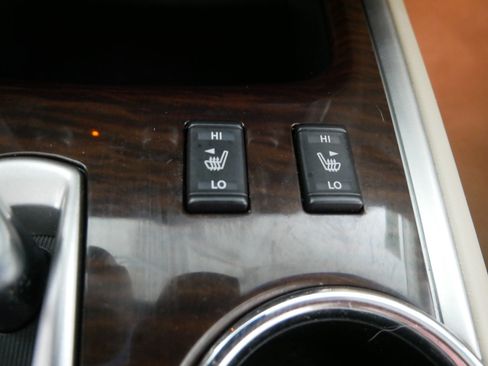 Used 2014 Nissan Pathfinder SL w/ SL Premium Package AWD/4WD image 29