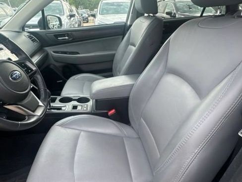 Used 2019 Subaru Outback 2.5i Limited AWD/4WD image 12