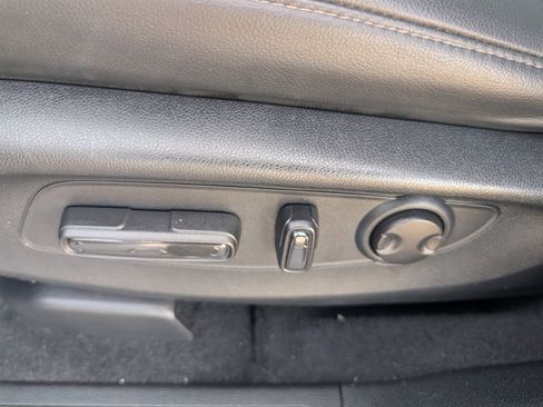 Used 2023 Honda CR-V EX-L image 11