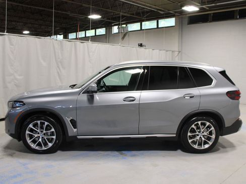 Used 2024 BMW X5 xDrive40i w/ Premium Package AWD/4WD image 19